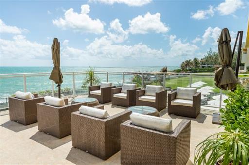 Hotel Senac Barreira Roxa - Deck Bar 2.jpg