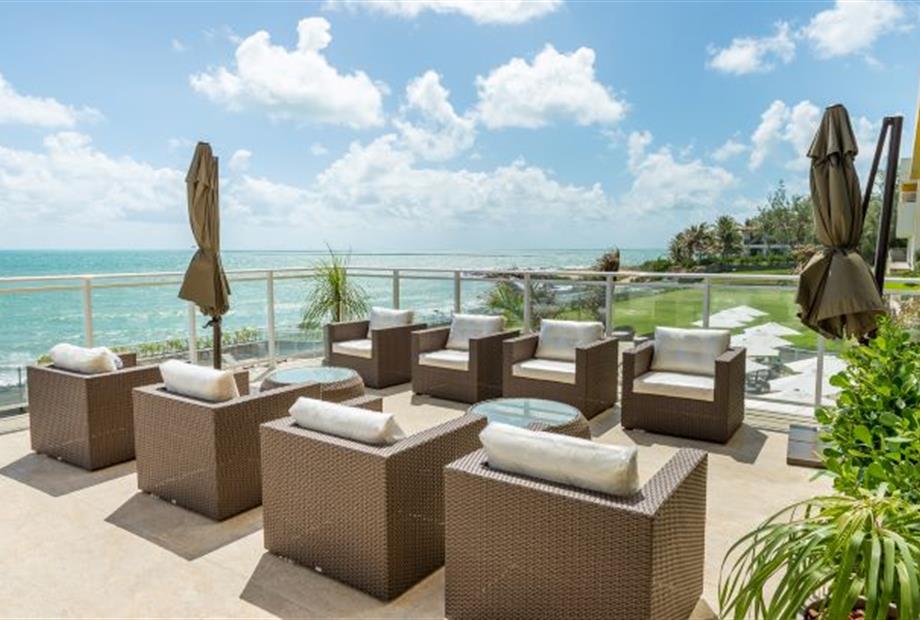 Hotel Senac Barreira Roxa - Deck Bar 2.jpg