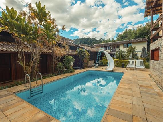 2-_xt21024-hdr_easy-resize.com (1).jpg