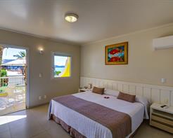 Lateral Térreo Com Varanda