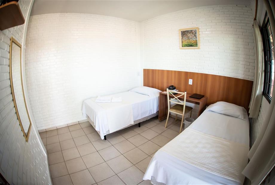 wa2_7574 (medium).jpg