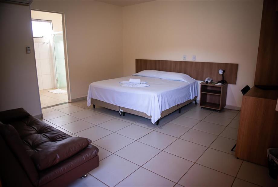 wa2_7609 (medium).jpg