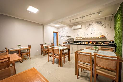 cafe-da-manha-pousada-viena-abril-2022 (4).jpg