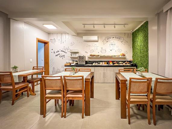 cafe-da-manha-pousada-viena-abril-2022 (2).jpg