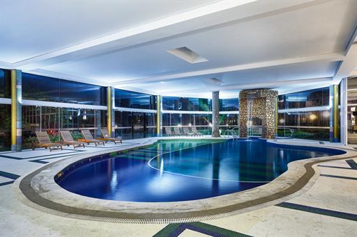 piscina aquecida.jpg