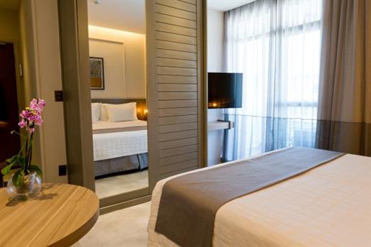 standard balcony 07 web.jpg