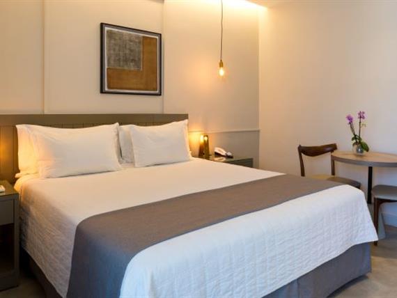 standard balcony quarto 07 web.jpg