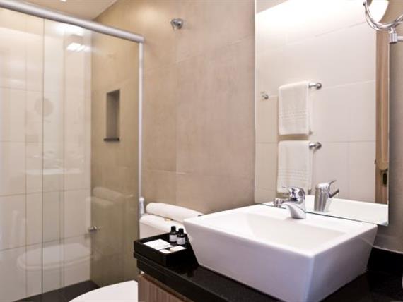 standard 05 banheiro web.jpg