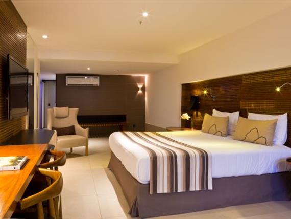 premium 07 quarto web.jpg