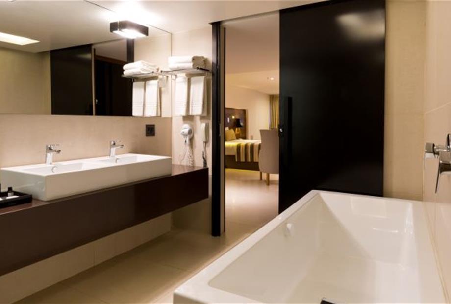 premium 07 banheiro1 web.jpg