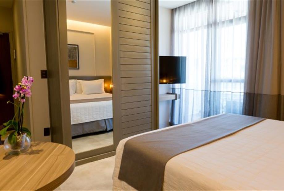 standard balcony 07 web.jpg