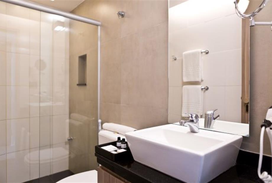 Standard 05 banheiro WEB.jpg