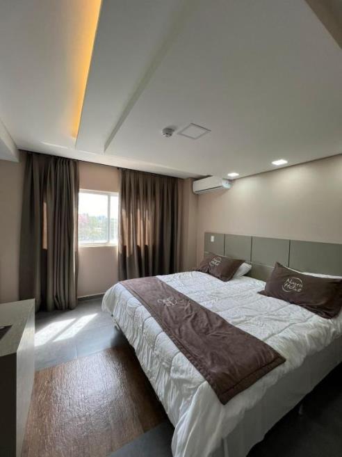 suite 3.jpg