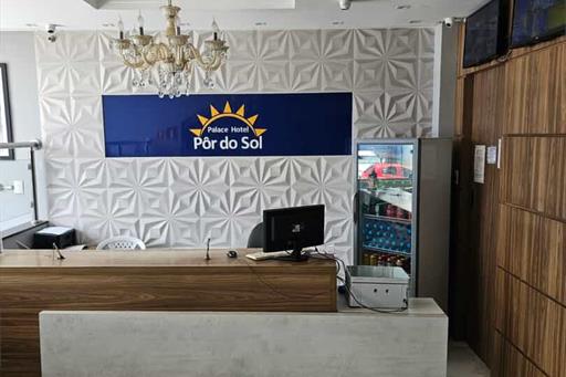 foto hotel rec.jpeg