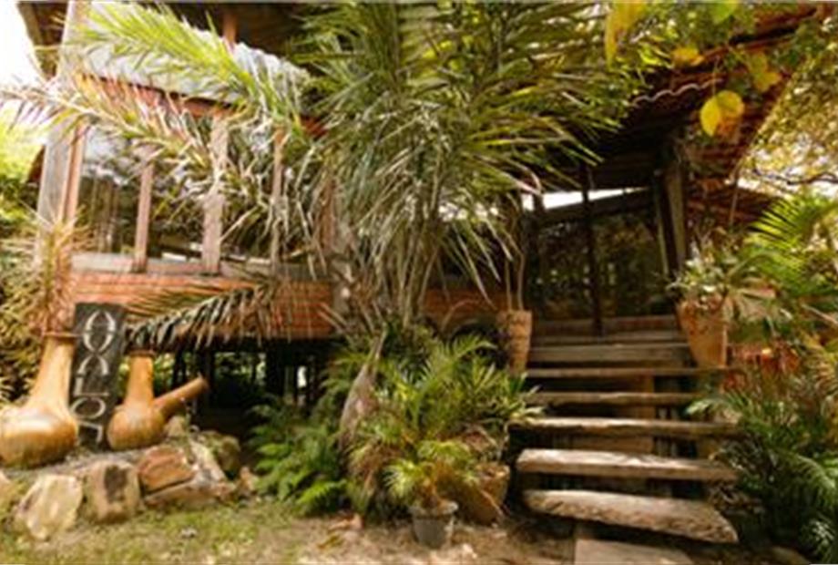 Entrada Restaurante Avalon