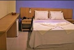 Quarto com Cama de Casal ou 2 de Solteiro