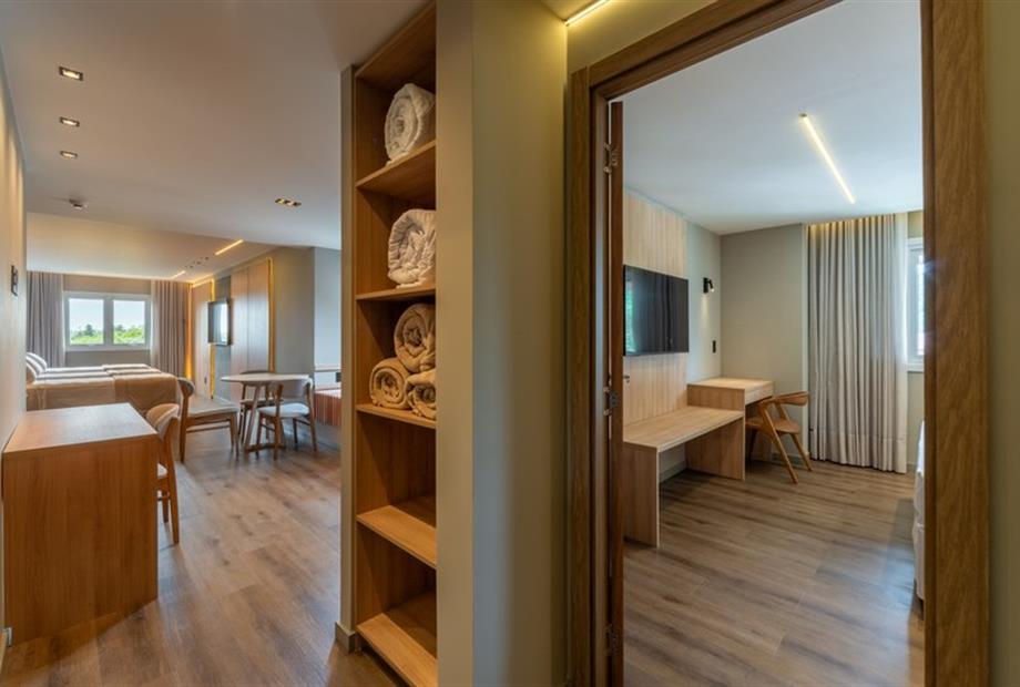 laghetto_fratello_suite_(502)_2025-17 (1).jpg