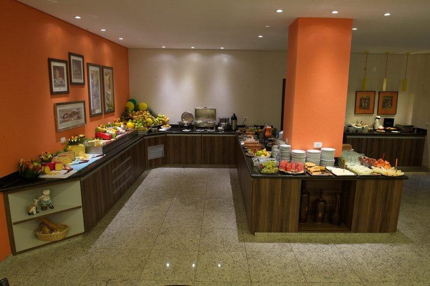 hotel08.jpg