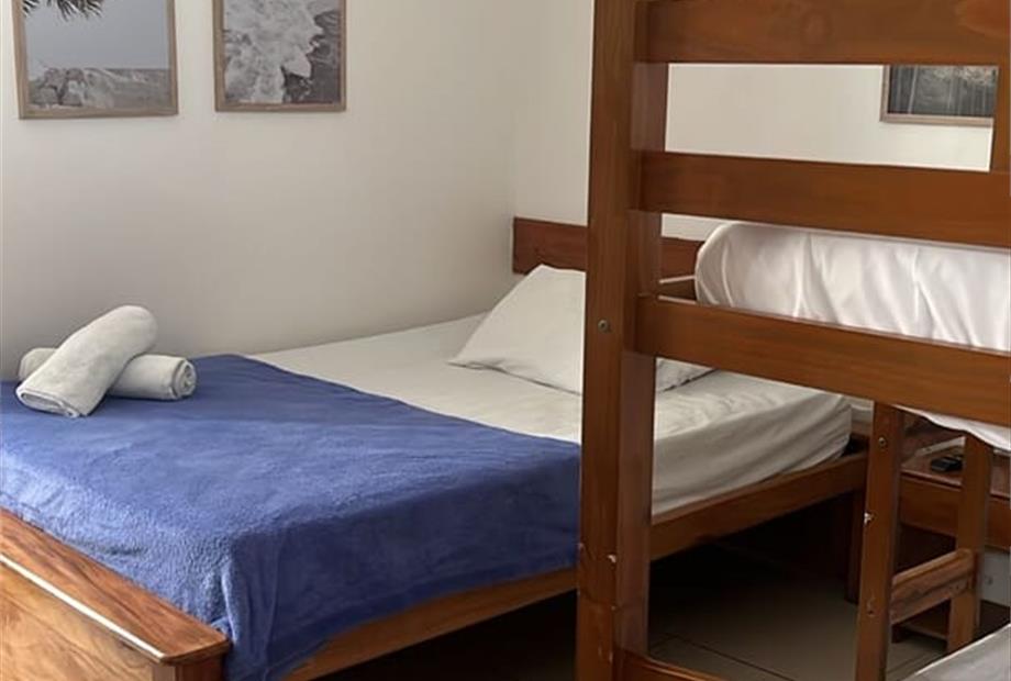 quarto lateral3.jpeg