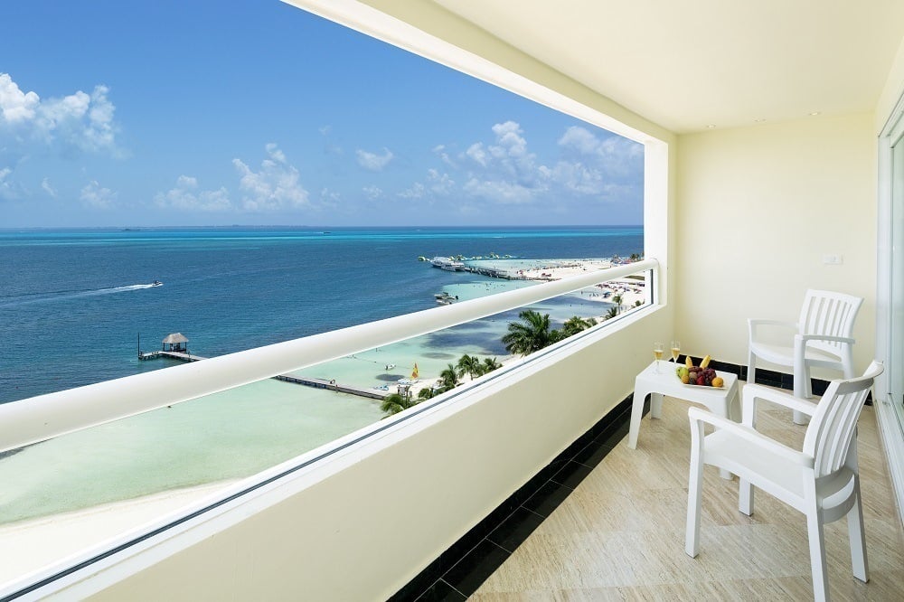 Sens Master Suite (senkm) - siankaAanmastersuiteterraza.jpg