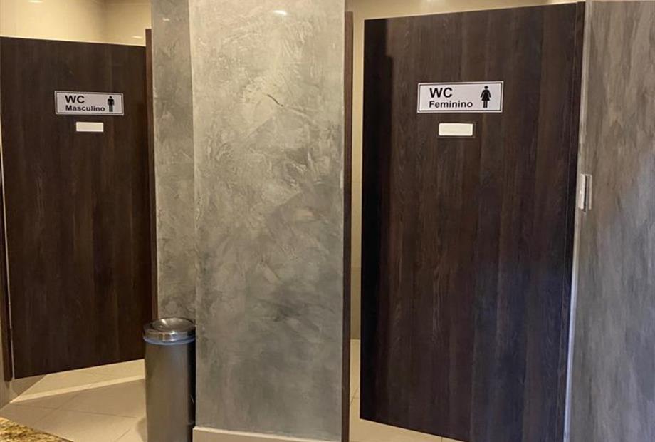banheiro restaurante hotel falcao.jpeg