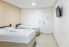 Quarto 1 Cama Solteiro e 1 Cama Casal