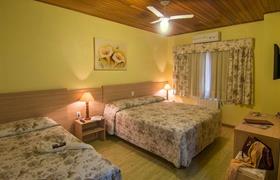 Luxo Triplo do HOTEL SKY GRAMADO