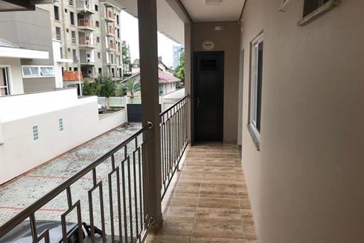 Corredor standard vista estacionamento.jpeg