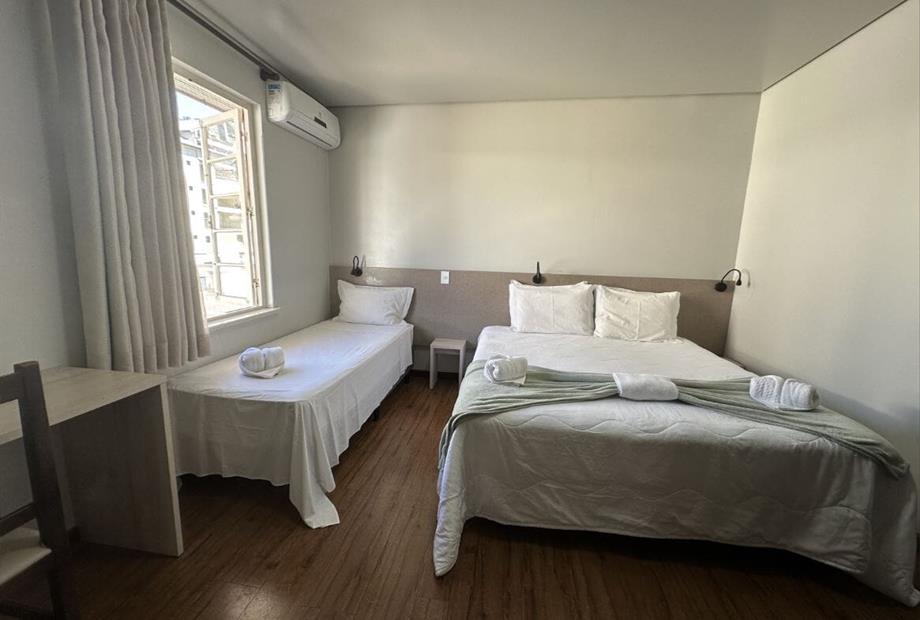 suite triplo luxo 2.jpg