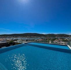 piscina bcf.jpg