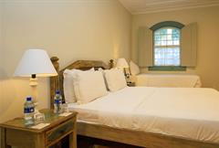 Casario Standard Quádruplo Cama Casal + Camas Solteiro