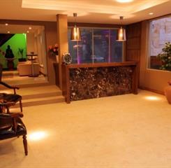 sky-centro-hotel-spa-02.jpg