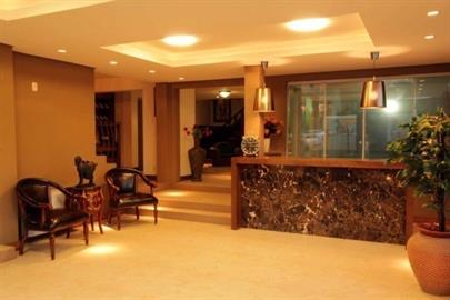 sky-centro-hotel-spa-01.jpg