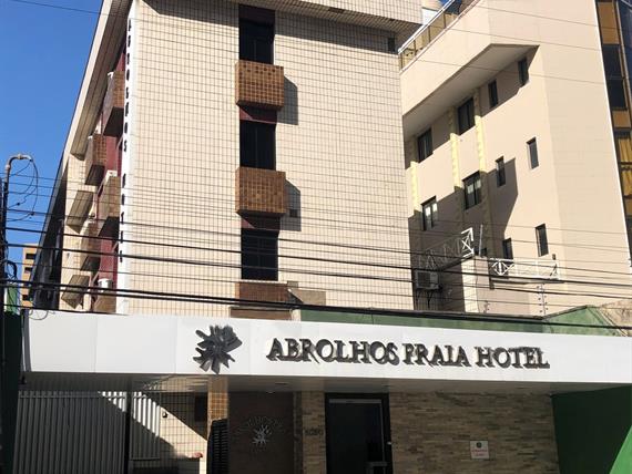 Fachada limpa hotel_Easy-Resize.com.jpg