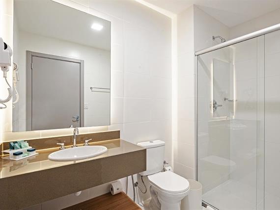 SECA - Luxo Casal - Banheiro (1).jpg