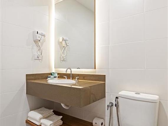 SECA - Luxo Casal - Banheiro (3).jpg