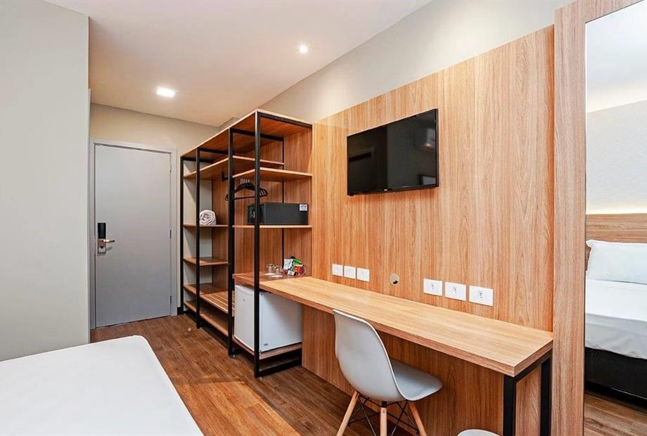 slaviero essential curitiba aeroporto .jpg