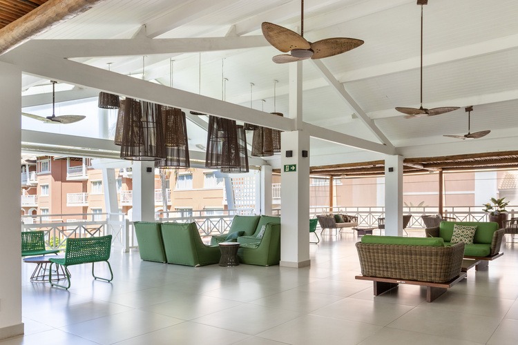 lobby (6).jpg