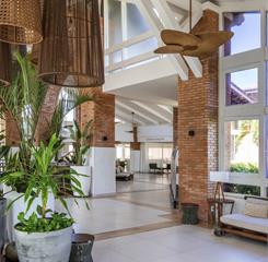lobby (2).jpg