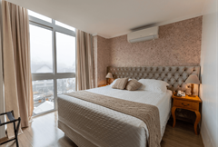 Apto Superior com Cama Queen-size