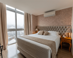 Apto Superior com Cama Queen-size