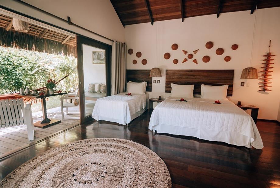 chalé triplo vista jardim 2-r.jpg