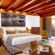 Suíte Deluxe com Banheira