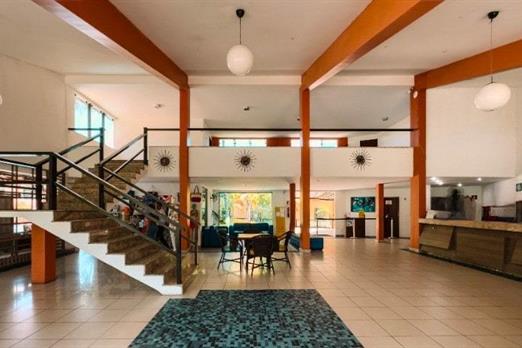 ft 01 com glow -min.jpg