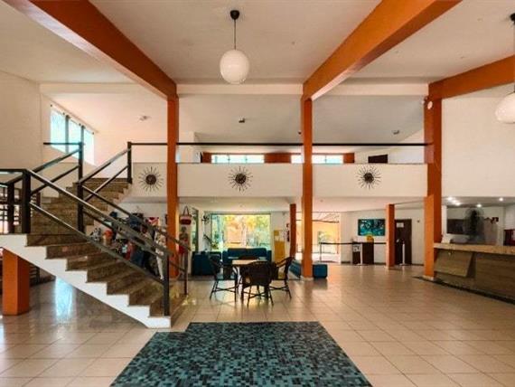 ft 01 com glow -min.jpg