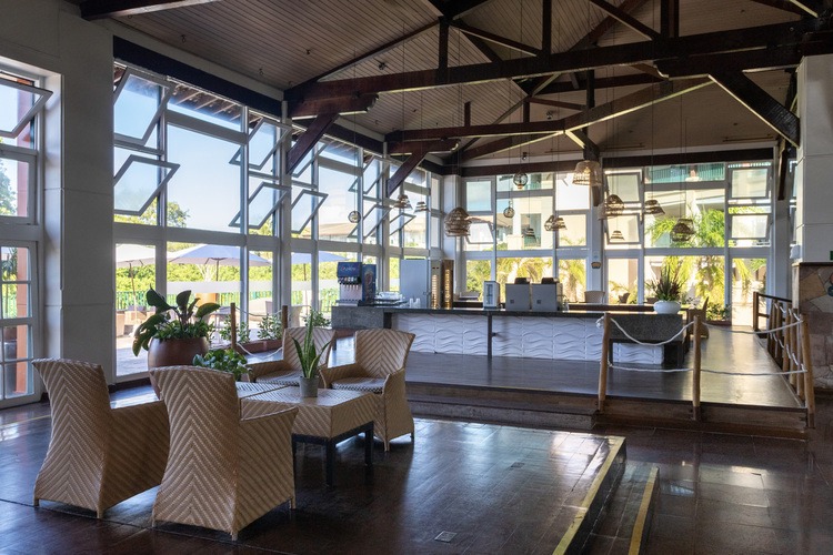 lobby (7).jpg