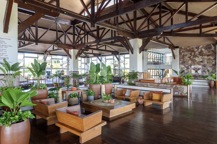 lobby (4).jpg