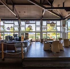 lobby (6).jpg