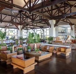 lobby (3).jpg
