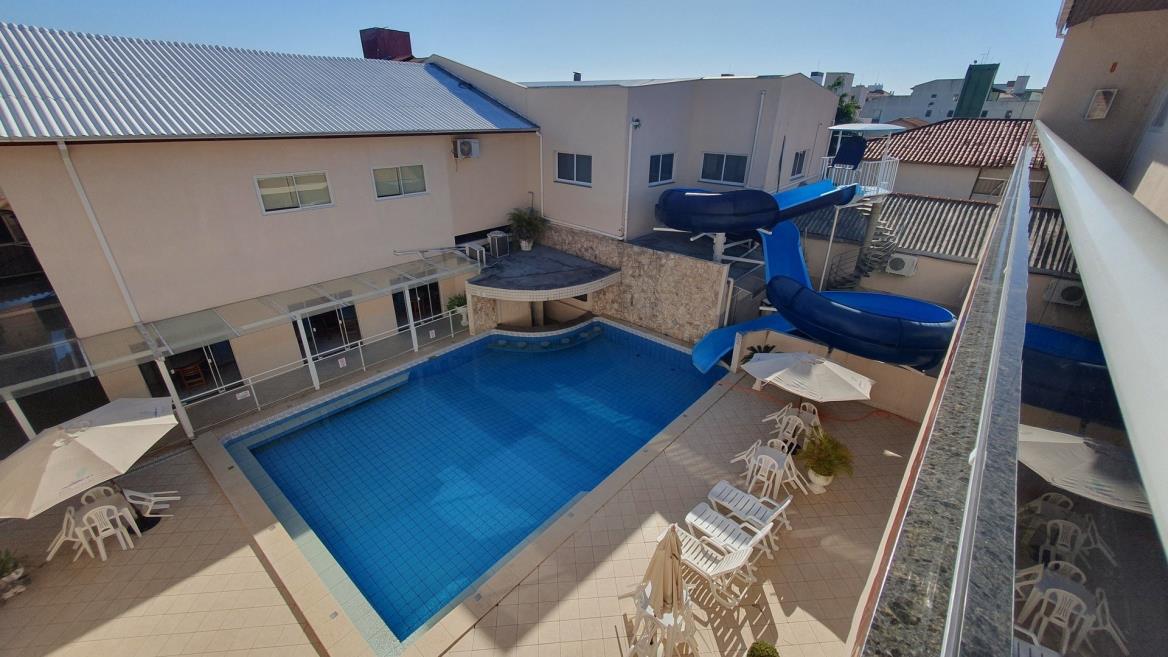 03 -piscina toboágua - 03.jpg